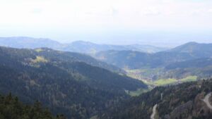 Dieses Bild zeigt eine Webcam-Aufnahme vom Achertal, aufgenommen am Freitag, den 17.04.2026 um 14:40 Uhr. Die Temperatur betrug 15.2°C.