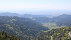 Dieses Bild zeigt eine Webcam-Aufnahme vom Achertal, aufgenommen am Sonntag, den 26.04.2026 um 15:20 Uhr. Die Temperatur betrug 14.6°C.