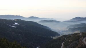 Dieses Bild zeigt eine Webcam-Aufnahme vom Achertal, aufgenommen am Samstag, den 17.01.2026 um 16:10 Uhr. Die Temperatur betrug 6.2°C.