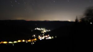 Dieses Bild zeigt eine Webcam-Aufnahme vom Achertal, aufgenommen am Sonntag, den 12.07.2026 um 02:30 Uhr. Die Temperatur betrug 20.2°C.