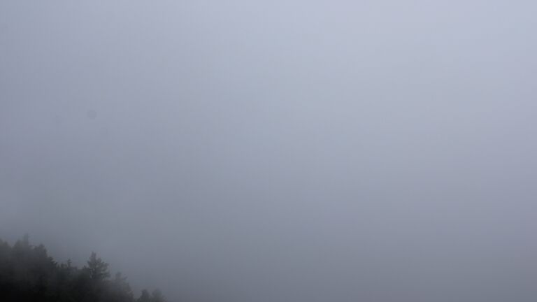 Dieses Bild zeigt eine Webcam-Aufnahme vom Achertal, aufgenommen am Samstag, den 26.07.2025 um 13:00 Uhr. Die Temperatur betrug 15.8°C.