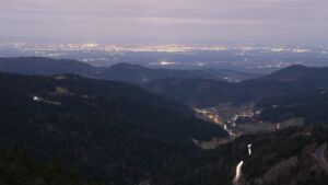 Dieses Bild zeigt eine Webcam-Aufnahme vom Achertal, aufgenommen am Freitag, den 19.12.2025 um 07:40 Uhr. Die Temperatur betrug 6.9°C.