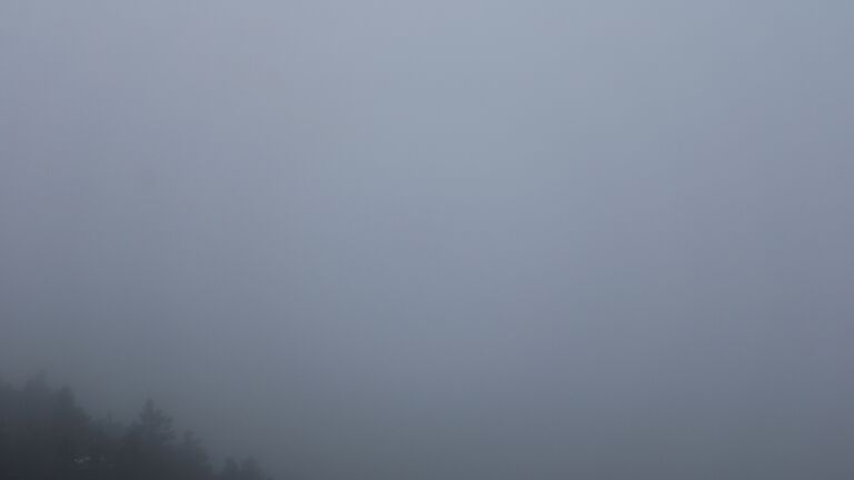 Dieses Bild zeigt eine Webcam-Aufnahme vom Achertal, aufgenommen am Freitag, den 28.11.2025 um 16:20 Uhr. Die Temperatur betrug 3.3°C.