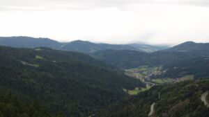 Dieses Bild zeigt eine Webcam-Aufnahme vom Achertal, aufgenommen am Montag, den 15.09.2025 um 13:10 Uhr. Die Temperatur betrug 13.8°C.