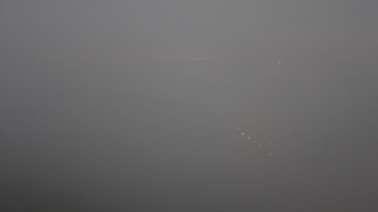 Dieses Bild zeigt eine Webcam-Aufnahme vom Achertal, aufgenommen am Donnerstag, den 09.10.2025 um 00:00 Uhr. Die Temperatur betrug 9°C.