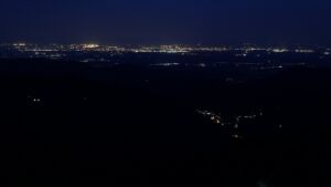 Dieses Bild zeigt eine Webcam-Aufnahme vom Achertal, aufgenommen am Dienstag, den 28.04.2026 um 05:10 Uhr. Die Temperatur betrug 9.6°C.