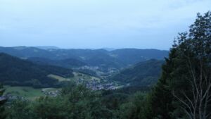Dieses Bild zeigt eine Webcam-Aufnahme vom Achertal, aufgenommen am Dienstag, den 16.06.2026 um 05:20 Uhr. Die Temperatur betrug 17.1°C.
