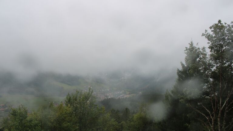Dieses Bild zeigt eine Webcam-Aufnahme vom Achertal, aufgenommen am Mittwoch, den 16.09.2026 um 14:00 Uhr. Die Temperatur betrug 12.3°C.