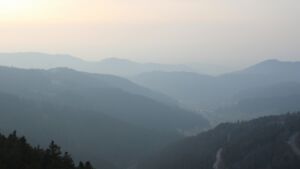 Dieses Bild zeigt eine Webcam-Aufnahme vom Achertal, aufgenommen am Sonntag, den 08.03.2026 um 17:30 Uhr. Die Temperatur betrug 11.2°C.