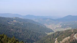 Dieses Bild zeigt eine Webcam-Aufnahme vom Achertal, aufgenommen am Montag, den 23.03.2026 um 09:40 Uhr. Die Temperatur betrug 7.4°C.