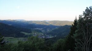 Dieses Bild zeigt eine Webcam-Aufnahme vom Achertal, aufgenommen am Sonntag, den 12.07.2026 um 06:20 Uhr. Die Temperatur betrug 19.2°C.