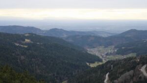 Dieses Bild zeigt eine Webcam-Aufnahme vom Achertal, aufgenommen am Samstag, den 28.02.2026 um 16:30 Uhr. Die Temperatur betrug 4.1°C.