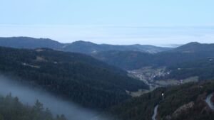 Dieses Bild zeigt eine Webcam-Aufnahme vom Achertal, aufgenommen am Donnerstag, den 11.12.2025 um 07:50 Uhr. Die Temperatur betrug 5.2°C.