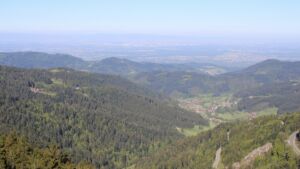 Dieses Bild zeigt eine Webcam-Aufnahme vom Achertal, aufgenommen am Donnerstag, den 30.04.2026 um 09:20 Uhr. Die Temperatur betrug 4.7°C.