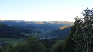 Dieses Bild zeigt eine Webcam-Aufnahme vom Achertal, aufgenommen am Dienstag, den 15.09.2026 um 07:40 Uhr. Die Temperatur betrug 17.6°C.