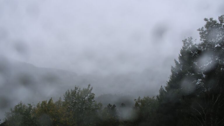 Dieses Bild zeigt eine Webcam-Aufnahme vom Achertal, aufgenommen am Samstag, den 17.10.2026 um 13:50 Uhr. Die Temperatur betrug 8.4°C.