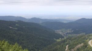 Dieses Bild zeigt eine Webcam-Aufnahme vom Achertal, aufgenommen am Mittwoch, den 17.09.2025 um 11:00 Uhr. Die Temperatur betrug 9.6°C.