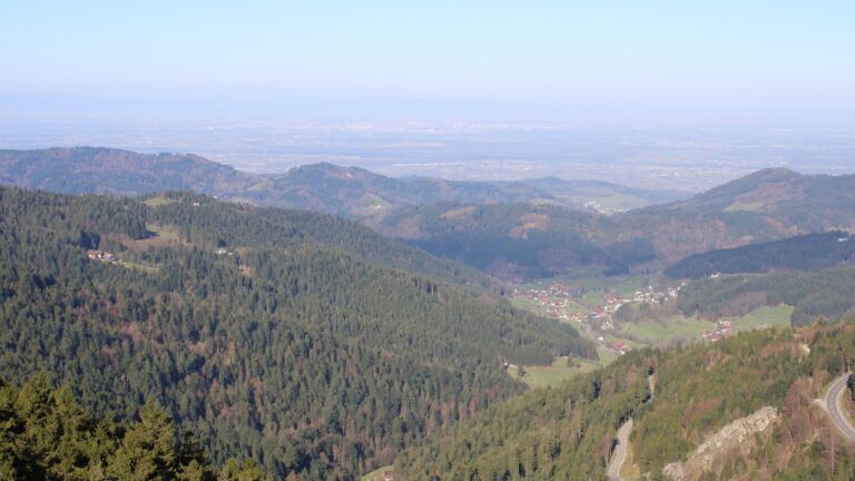 Dieses Bild zeigt eine Webcam-Aufnahme vom Achertal, aufgenommen am Mittwoch, den 08.04.2026 um 09:20 Uhr. Die Temperatur betrug 9.9°C.