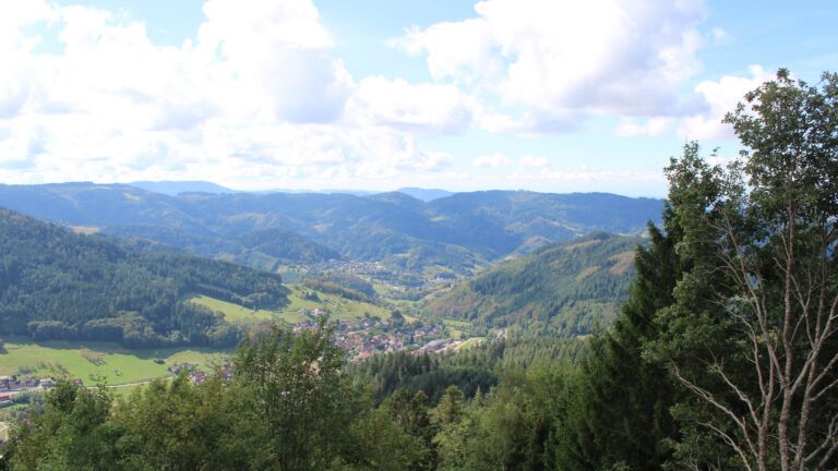Dieses Bild zeigt eine Webcam-Aufnahme vom Achertal, aufgenommen am Montag, den 14.09.2026 um 12:40 Uhr. Die Temperatur betrug 22.7°C.
