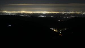 Dieses Bild zeigt eine Webcam-Aufnahme vom Achertal, aufgenommen am Mittwoch, den 19.11.2025 um 04:30 Uhr. Die Temperatur betrug -4.1°C.