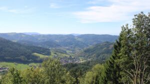 Dieses Bild zeigt eine Webcam-Aufnahme vom Achertal, aufgenommen am Samstag, den 19.09.2026 um 13:20 Uhr. Die Temperatur betrug 20.7°C.