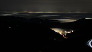 Dieses Bild zeigt eine Webcam-Aufnahme vom Achertal, aufgenommen am Mittwoch, den 21.01.2026 um 21:00 Uhr. Die Temperatur betrug 4.1°C.