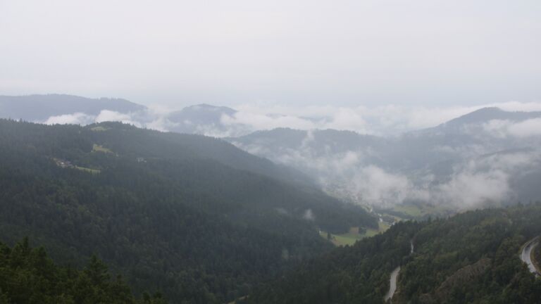 Dieses Bild zeigt eine Webcam-Aufnahme vom Achertal, aufgenommen am Montag, den 08.09.2025 um 14:00 Uhr. Die Temperatur betrug 15.4°C.