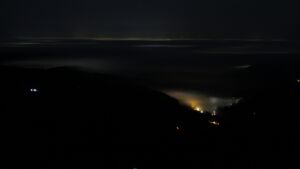 Dieses Bild zeigt eine Webcam-Aufnahme vom Achertal, aufgenommen am Samstag, den 13.12.2025 um 01:30 Uhr. Die Temperatur betrug 8.8°C.