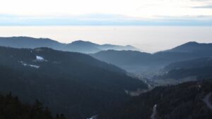 Dieses Bild zeigt eine Webcam-Aufnahme vom Achertal, aufgenommen am Freitag, den 23.01.2026 um 17:30 Uhr. Die Temperatur betrug 4.2°C.