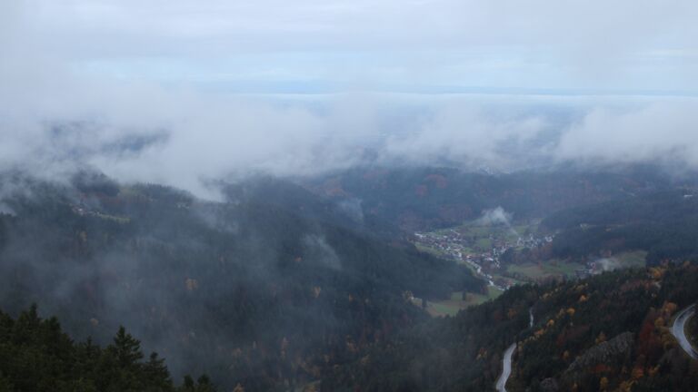 Dieses Bild zeigt eine Webcam-Aufnahme vom Achertal, aufgenommen am Sonntag, den 02.11.2025 um 07:30 Uhr. Die Temperatur betrug 5.6°C.