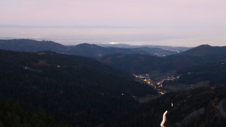 Dieses Bild zeigt eine Webcam-Aufnahme vom Achertal, aufgenommen am Donnerstag, den 06.11.2025 um 06:40 Uhr. Die Temperatur betrug 10.4°C.