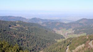 Dieses Bild zeigt eine Webcam-Aufnahme vom Achertal, aufgenommen am Dienstag, den 07.04.2026 um 09:40 Uhr. Die Temperatur betrug 10.8°C.