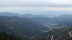 Dieses Bild zeigt eine Webcam-Aufnahme vom Achertal, aufgenommen am Montag, den 13.10.2025 um 18:40 Uhr. Die Temperatur betrug 6.1°C.