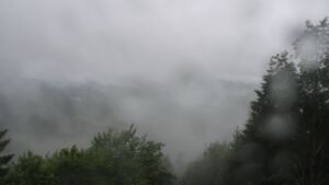 Dieses Bild zeigt eine Webcam-Aufnahme vom Achertal, aufgenommen am Dienstag, den 09.06.2026 um 07:50 Uhr. Die Temperatur betrug 9.8°C.