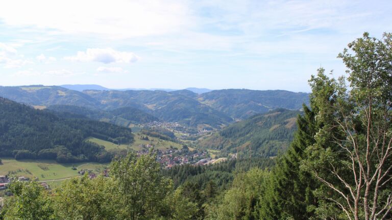 Dieses Bild zeigt eine Webcam-Aufnahme vom Achertal, aufgenommen am Mittwoch, den 02.09.2026 um 12:40 Uhr. Die Temperatur betrug 23°C.