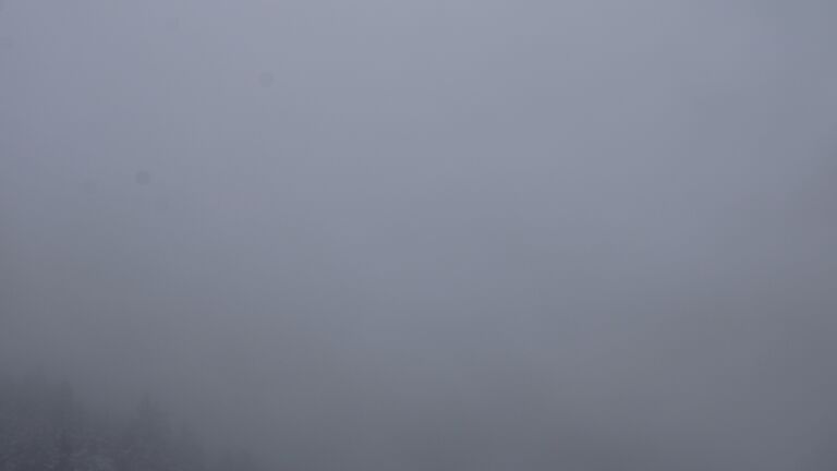 Dieses Bild zeigt eine Webcam-Aufnahme vom Achertal, aufgenommen am Dienstag, den 25.11.2025 um 12:00 Uhr. Die Temperatur betrug -0.5°C.