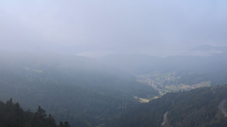 Dieses Bild zeigt eine Webcam-Aufnahme vom Achertal, aufgenommen am Montag, den 29.09.2025 um 14:30 Uhr. Die Temperatur betrug 11.6°C.