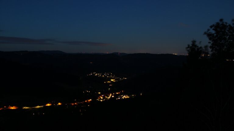Dieses Bild zeigt eine Webcam-Aufnahme vom Achertal, aufgenommen am Freitag, den 04.09.2026 um 05:50 Uhr. Die Temperatur betrug 17.8°C.