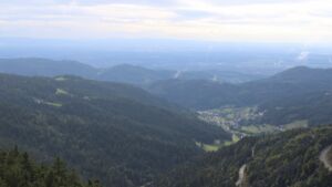 Dieses Bild zeigt eine Webcam-Aufnahme vom Achertal, aufgenommen am Sonntag, den 14.09.2025 um 17:50 Uhr. Die Temperatur betrug 12.5°C.