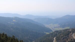 Dieses Bild zeigt eine Webcam-Aufnahme vom Achertal, aufgenommen am Mittwoch, den 18.03.2026 um 14:40 Uhr. Die Temperatur betrug 4.8°C.