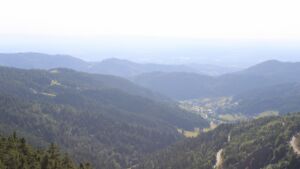 Dieses Bild zeigt eine Webcam-Aufnahme vom Achertal, aufgenommen am Samstag, den 05.07.2025 um 18:50 Uhr. Die Temperatur betrug 19.9°C.