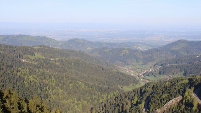 Dieses Bild zeigt eine Webcam-Aufnahme vom Achertal, aufgenommen am Sonntag, den 26.04.2026 um 08:10 Uhr. Die Temperatur betrug 9.1°C.