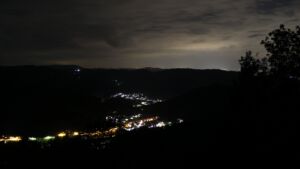 Dieses Bild zeigt eine Webcam-Aufnahme vom Achertal, aufgenommen am Mittwoch, den 16.09.2026 um 21:30 Uhr. Die Temperatur betrug 13°C.