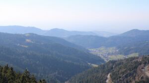 Dieses Bild zeigt eine Webcam-Aufnahme vom Achertal, aufgenommen am Mittwoch, den 04.03.2026 um 15:00 Uhr. Die Temperatur betrug 9.4°C.