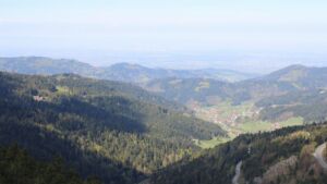 Dieses Bild zeigt eine Webcam-Aufnahme vom Achertal, aufgenommen am Samstag, den 18.04.2026 um 10:50 Uhr. Die Temperatur betrug 15.1°C.