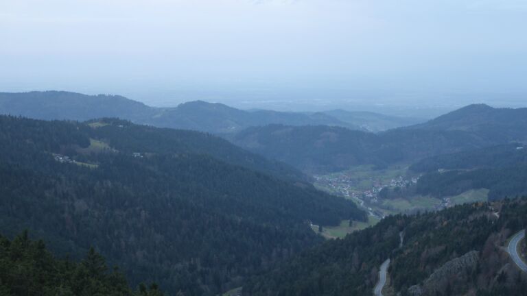 Dieses Bild zeigt eine Webcam-Aufnahme vom Achertal, aufgenommen am Samstag, den 15.11.2025 um 07:40 Uhr. Die Temperatur betrug 11.3°C.