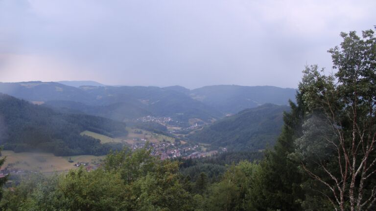 Dieses Bild zeigt eine Webcam-Aufnahme vom Achertal, aufgenommen am Freitag, den 31.07.2026 um 20:40 Uhr. Die Temperatur betrug 16.9°C.