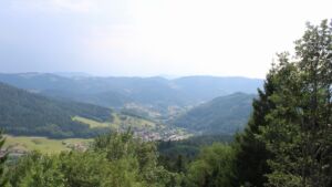 Dieses Bild zeigt eine Webcam-Aufnahme vom Achertal, aufgenommen am Samstag, den 18.07.2026 um 16:40 Uhr. Die Temperatur betrug 25.4°C.