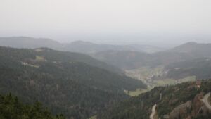 Dieses Bild zeigt eine Webcam-Aufnahme vom Achertal, aufgenommen am Freitag, den 14.11.2025 um 09:00 Uhr. Die Temperatur betrug 16.4°C.