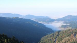 Dieses Bild zeigt eine Webcam-Aufnahme vom Achertal, aufgenommen am Samstag, den 13.12.2025 um 10:50 Uhr. Die Temperatur betrug 9.8°C.